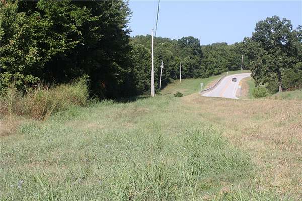 5.55 Acres of Land with Home for Sale in Summit, Arkansas