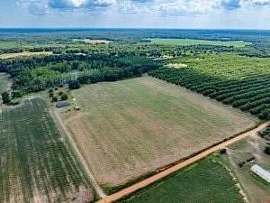31.8 Acres of Land with Home for Sale in Sylvester, Georgia