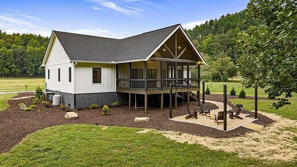 3 Acres of Land with Home for Sale in Ellijay, Georgia