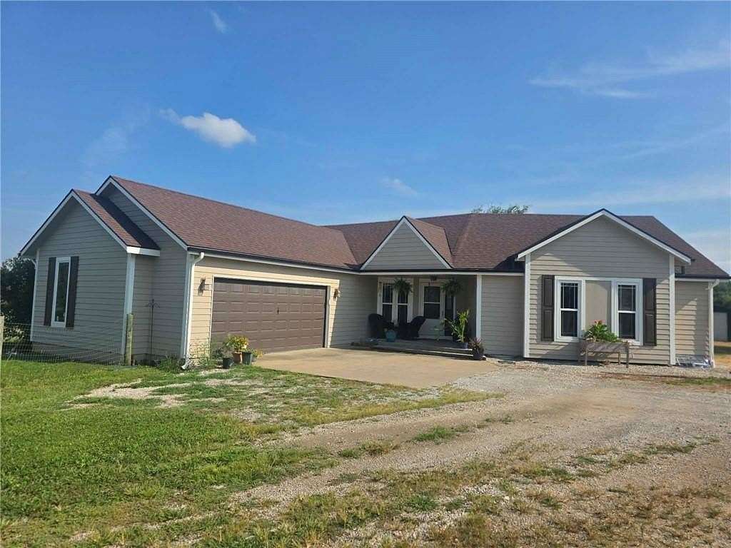 10 Acres of Land with Home for Sale in Ottawa, Kansas
