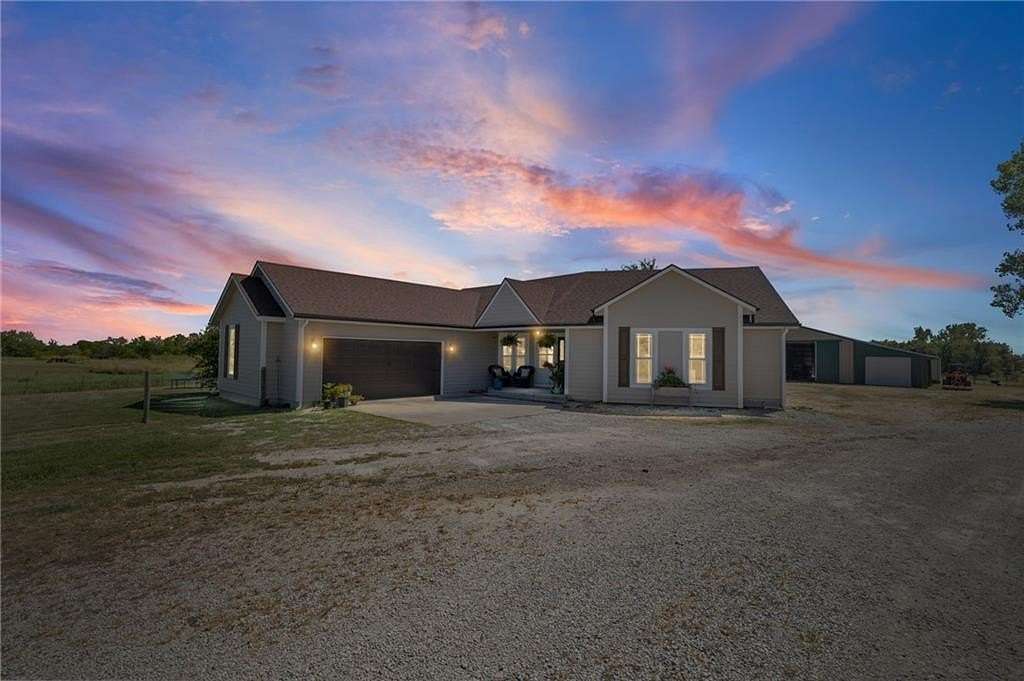 10 Acres of Land with Home for Sale in Ottawa, Kansas