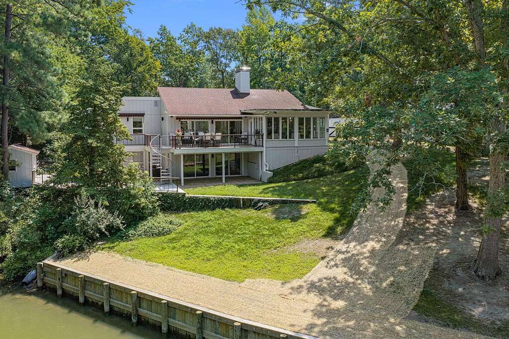 2.4 Acres of Land with Home for Sale in Weems, Virginia