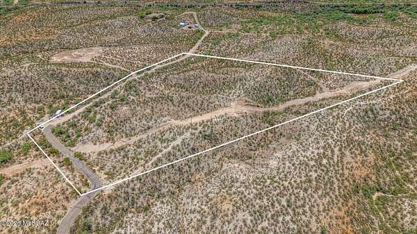 10.5 Acres of Land for Sale in Vail, Arizona