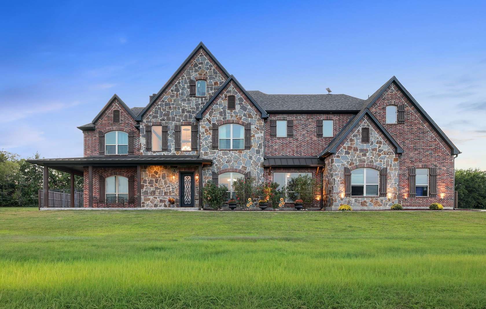 13.3 Acres of Land with Home for Sale in Sherman, Texas