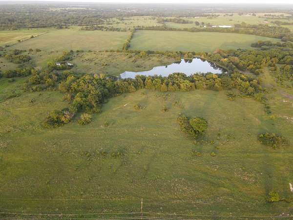 34 Acres of Recreational Land for Sale in Maud, Oklahoma