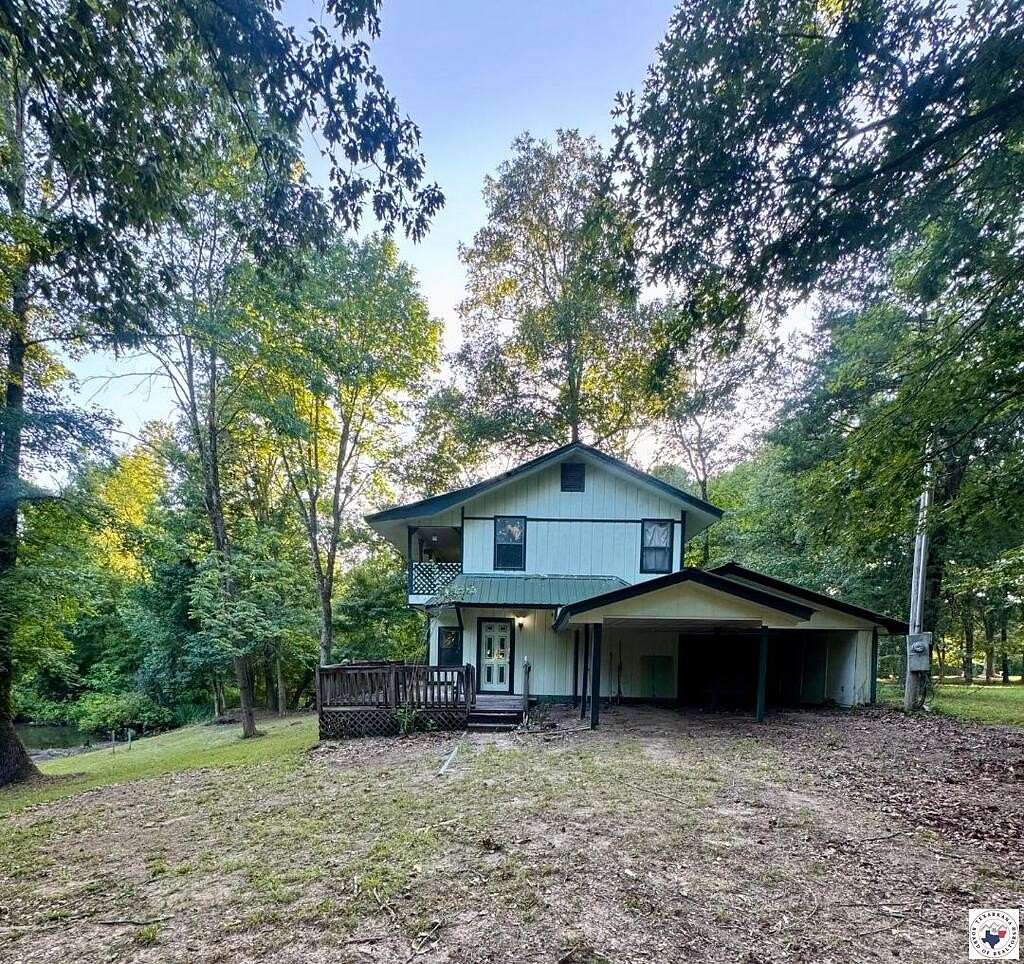 2.88 Acres of Land with Home for Sale in Texarkana, Arkansas