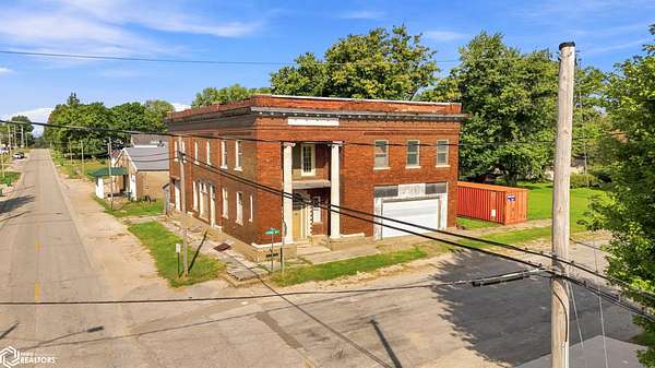 33 Acres of Commercial Land for Sale in Lockridge, Iowa