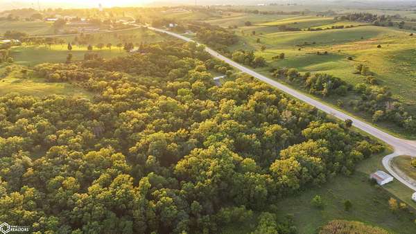 7.32 Acres of Residential Land for Sale in Guthrie Center, Iowa