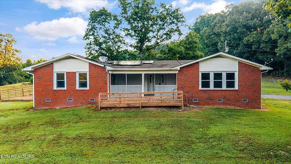 20 Acres of Land with Home for Sale in Philadelphia, Tennessee