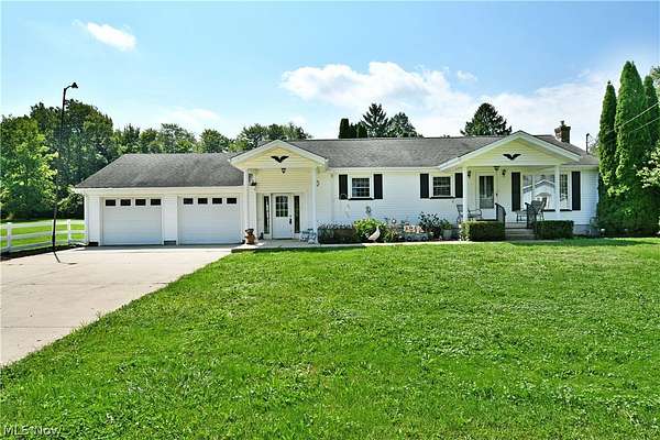4 Acres of Land with Home for Sale in Vienna, Ohio