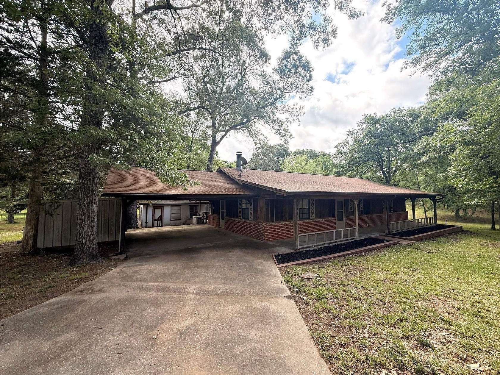 4.66 Acres of Improved Residential Land for Sale in Woodville, Texas