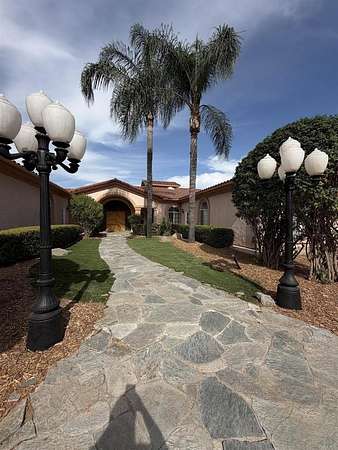6.7 Acres of Land with Home for Lease in El Cajon, California