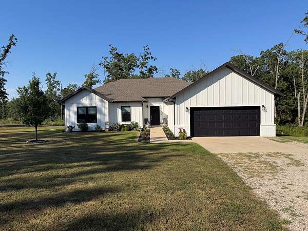 3 Acres of Land with Home for Sale in Seymour, Missouri