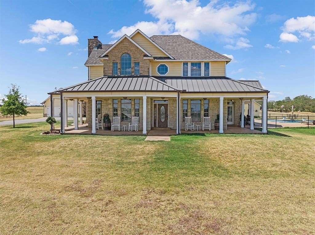 20 Acres of Agricultural Land with Home for Sale in Piedmont, Oklahoma