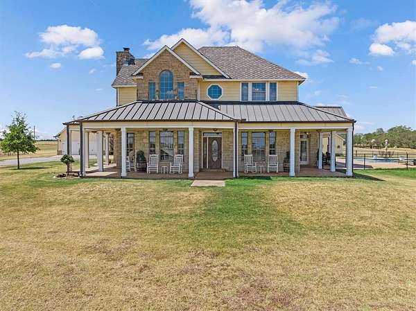 20 Acres of Agricultural Land with Home for Sale in Piedmont, Oklahoma