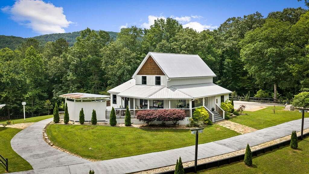 1.56 Acres of Land with Home for Sale in Blue Ridge, Georgia