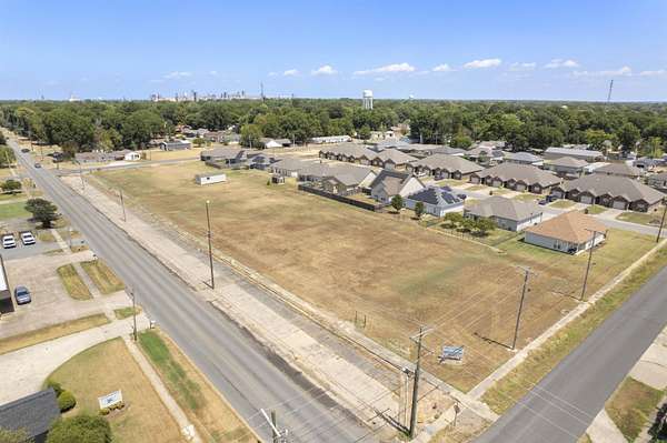 2.16 Acres of Residential Land for Sale in Stuttgart, Arkansas
