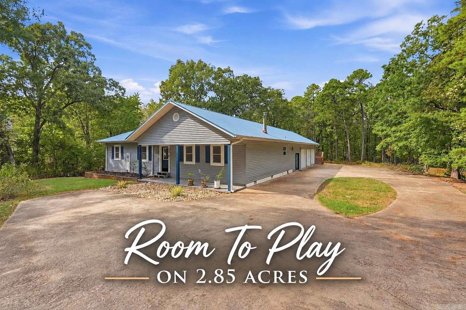 2.85 Acres of Land with Home for Sale in Hot Springs, Arkansas