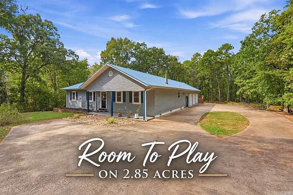 2.85 Acres of Land with Home for Sale in Hot Springs, Arkansas