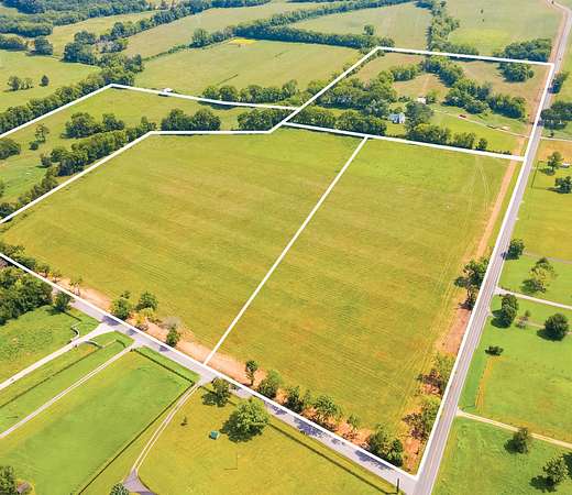 159 Acres of Agricultural Land with Home for Auction in Thompson's Station, Tennessee
