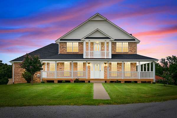 21.4 Acres of Land with Home for Sale in Clarksville, Tennessee