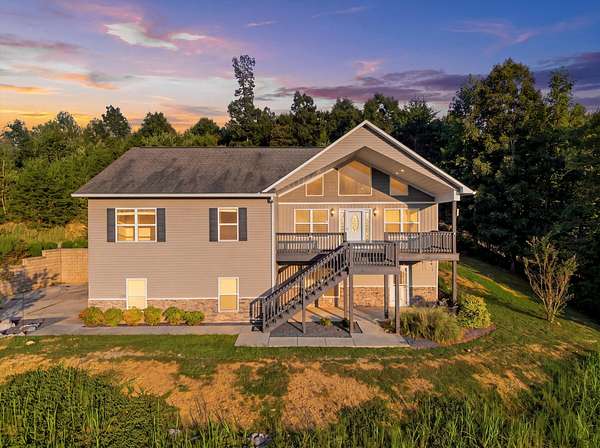 2.45 Acres of Land with Home for Sale in Trenton, Georgia