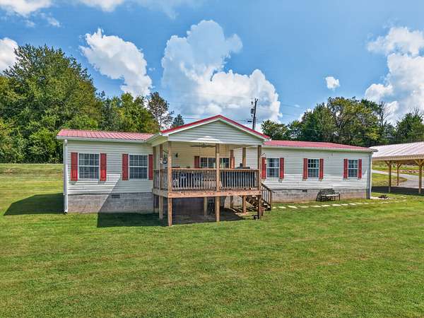 7.24 Acres of Land with Home for Sale in Fayetteville, Tennessee