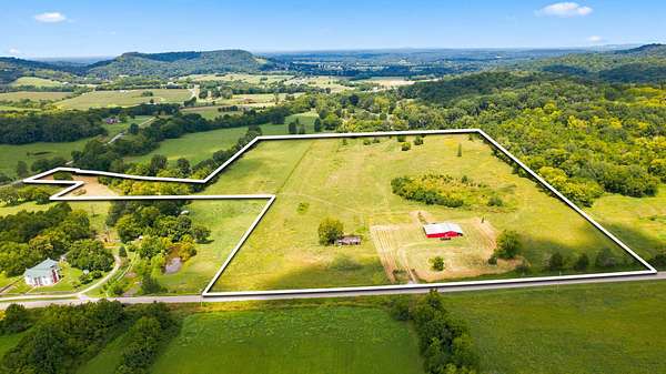 32 Acres of Agricultural & Residential Land for Auction in Shelbyville, Tennessee