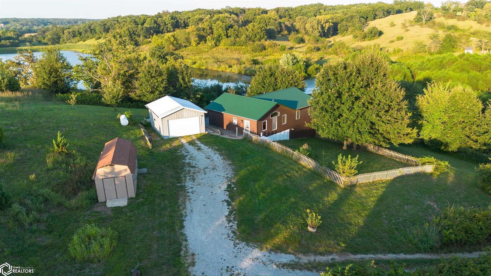 2 Acres of Land with Home for Sale in Unionville, Iowa