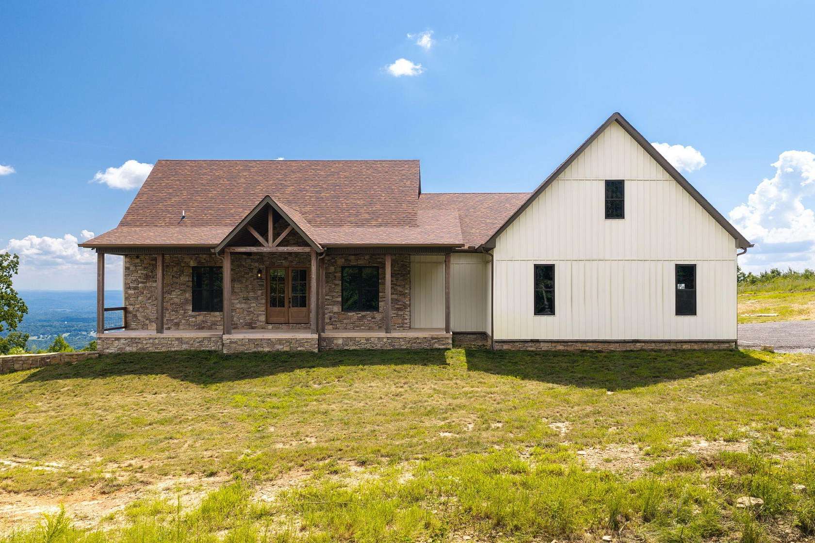 22.8 Acres of Land with Home for Sale in Evensville, Tennessee