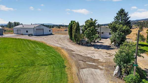 2 Acres of Land with Home for Sale in Otis Orchards, Washington