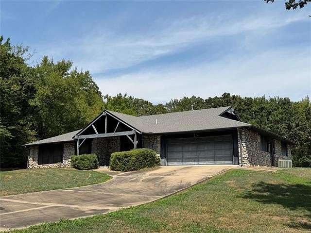2 Acres of Land with Home for Sale in Coweta, Oklahoma