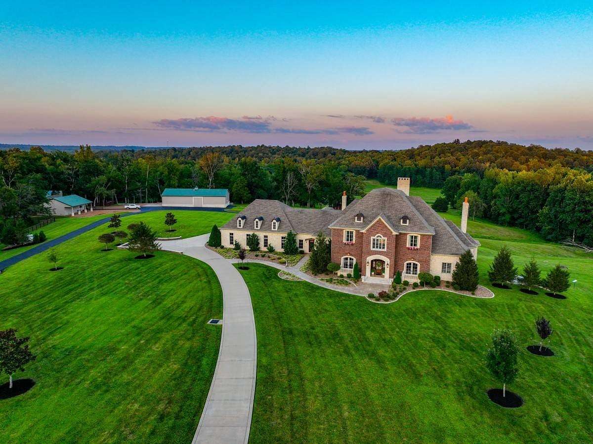 52.5 Acres of Land with Home for Sale in Dawson Springs, Kentucky