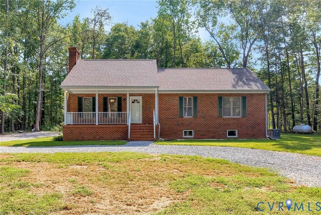 5.52 Acres of Land with Home for Sale in Montpelier, Virginia