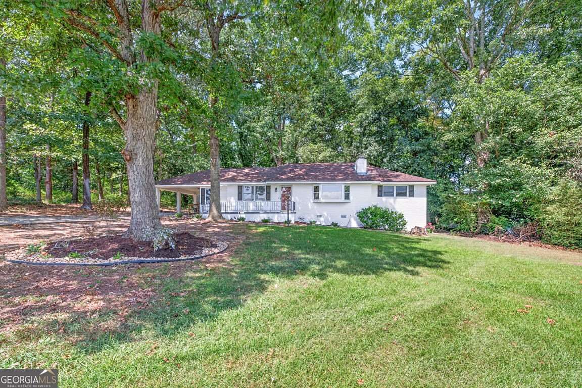 3.17 Acres of Land with Home for Sale in Bowman, Georgia