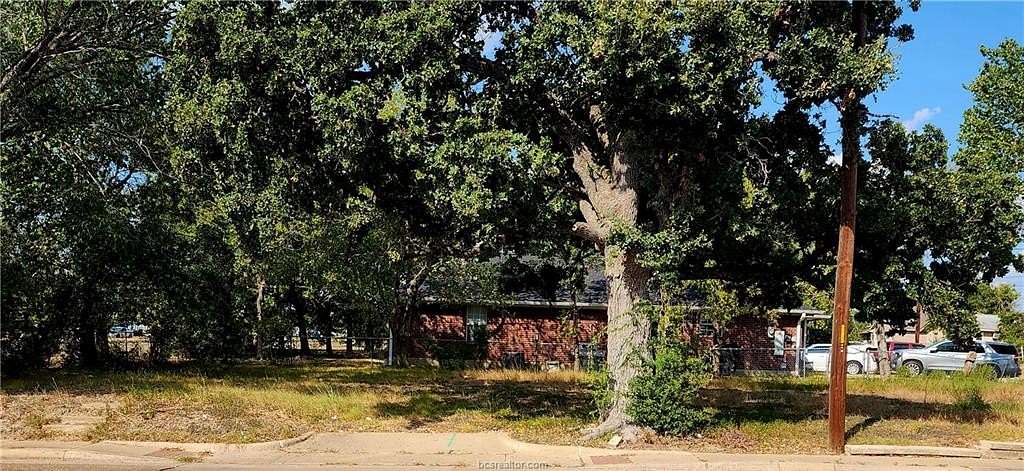 0.12 Acres of Mixed-Use Land for Sale in Bryan, Texas