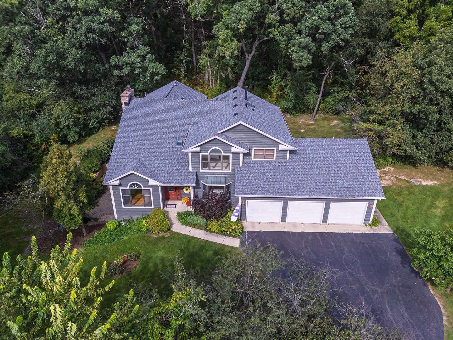 2.5 Acres of Land with Home for Sale in North Barrington, Illinois