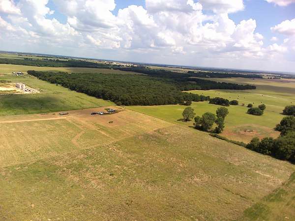 5 Acres of Residential Land for Sale in Dover, Oklahoma
