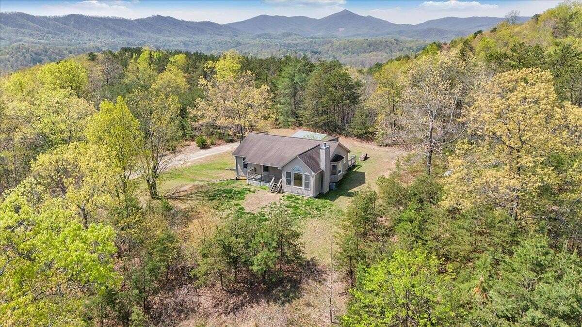 4.2 Acres of Land with Home for Sale in Roanoke, Virginia