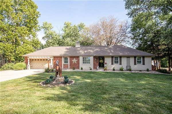3 Acres of Land with Home for Sale in Kansas City, Missouri