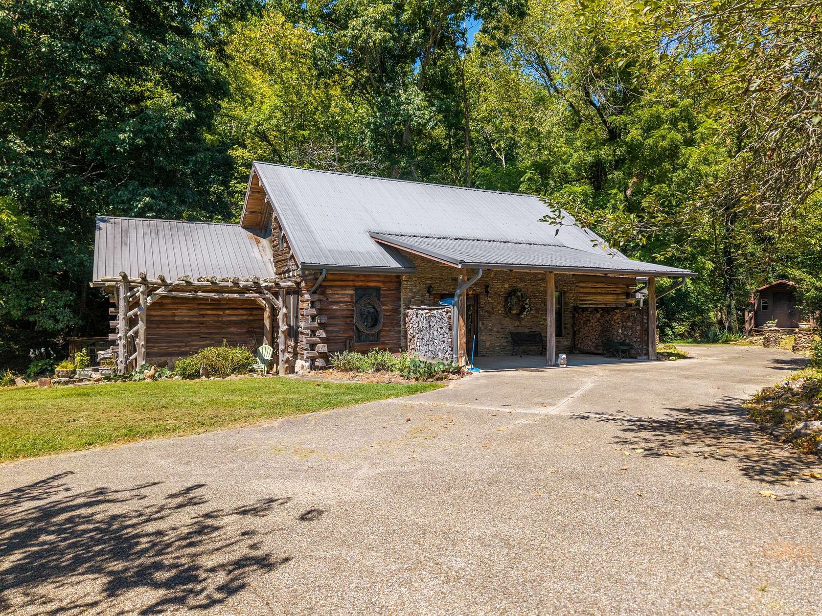 4 Acres of Land with Home for Sale in Science Hill, Kentucky