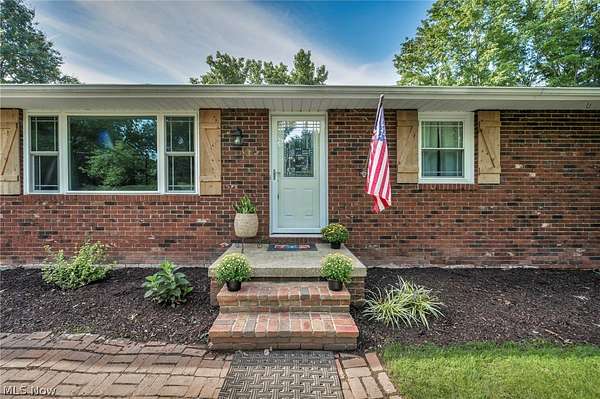 2 Acres of Land with Home for Sale in Hartville, Ohio