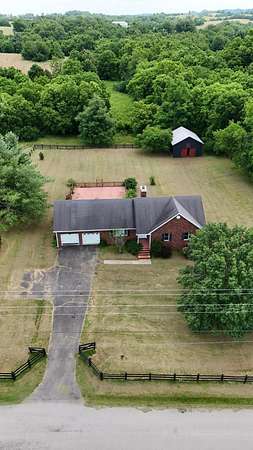 15.2 Acres of Recreational Land with Home for Sale in Danville, Kentucky