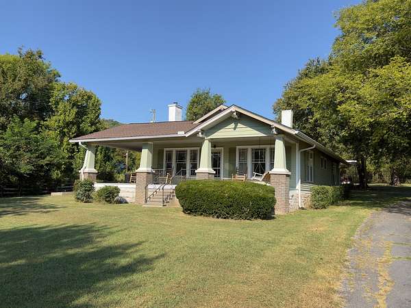 3 Acres of Land with Home for Auction in Readyville, Tennessee