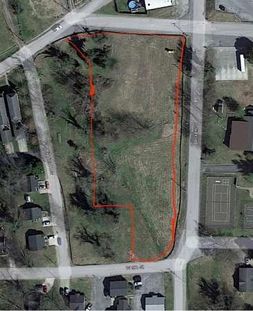 1.76 Acres of Residential Land for Sale in Columbia, Tennessee