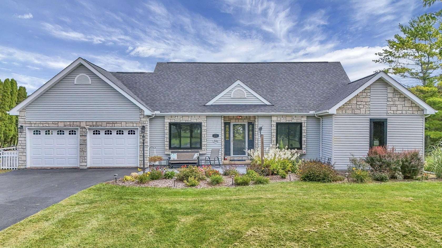 7.64 Acres of Land with Home for Sale in Grove City, Ohio