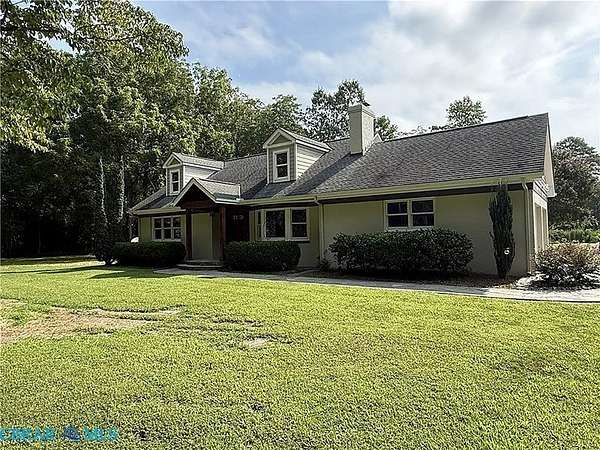 4 Acres of Land with Home for Sale in Kilmarnock, Virginia