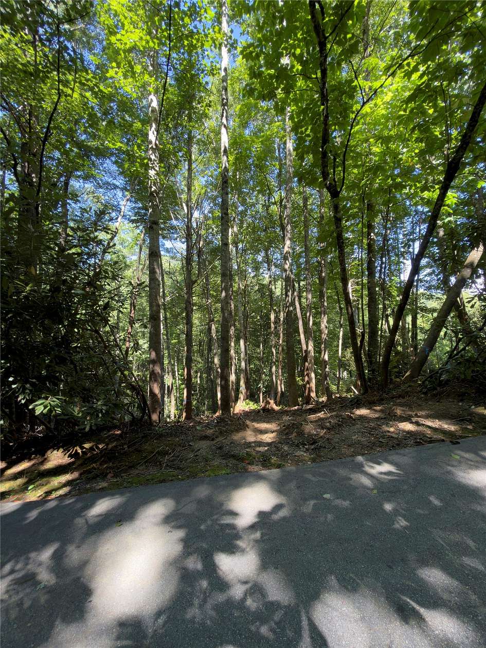 0.5 Acres of Residential Land for Sale in Sapphire, North Carolina