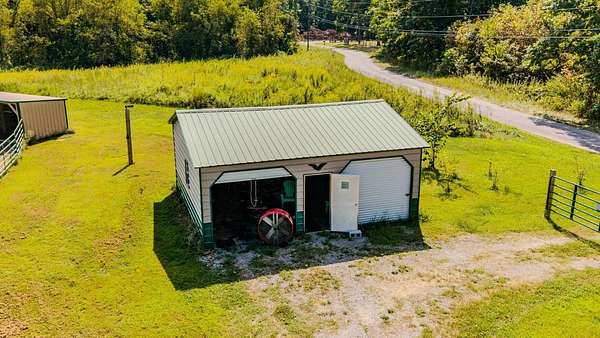 6 Acres of Land for Sale in Crossville, Tennessee