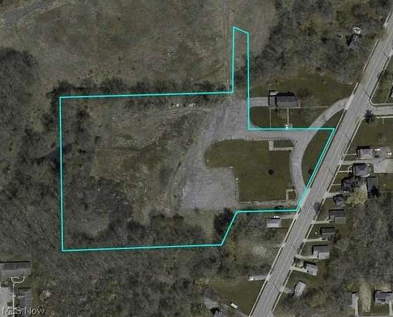 8.76 Acres of Commercial Land for Sale in Warren, Ohio